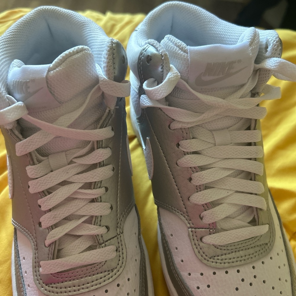 Nike Women's Sneakers - White and Gray